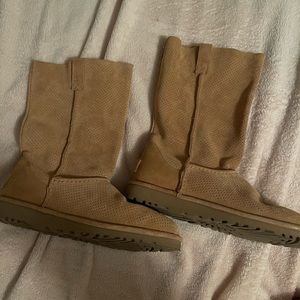 Unlined spring time chestnut uggs size 7